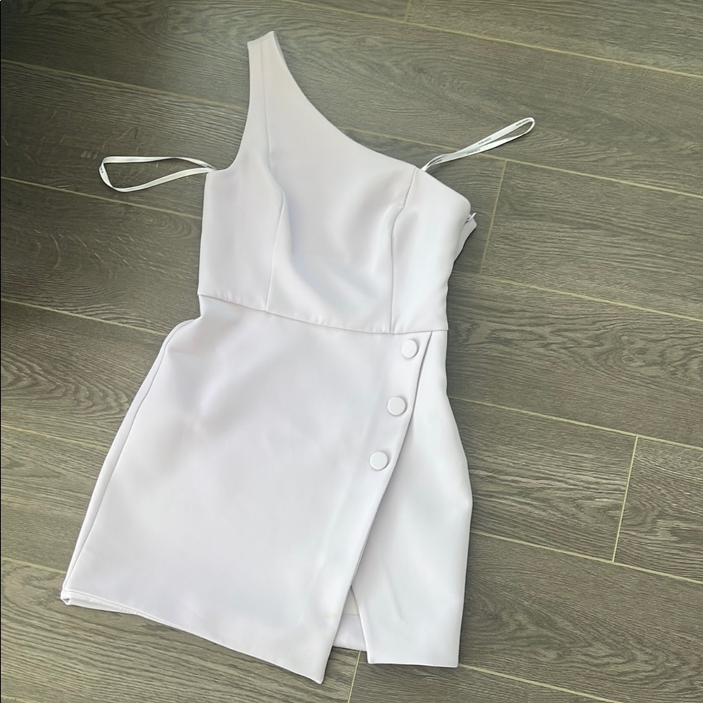 Elegant White One-Shoulder Dress